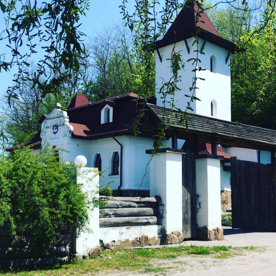 Готельний Комплекс Трапезна Subbotiv Exterior photo